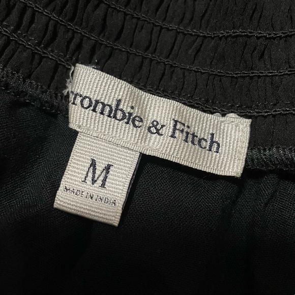 Abercrombie & Fitch Black Off-the-Shoulder Boho Dress - Picture 4 of 9